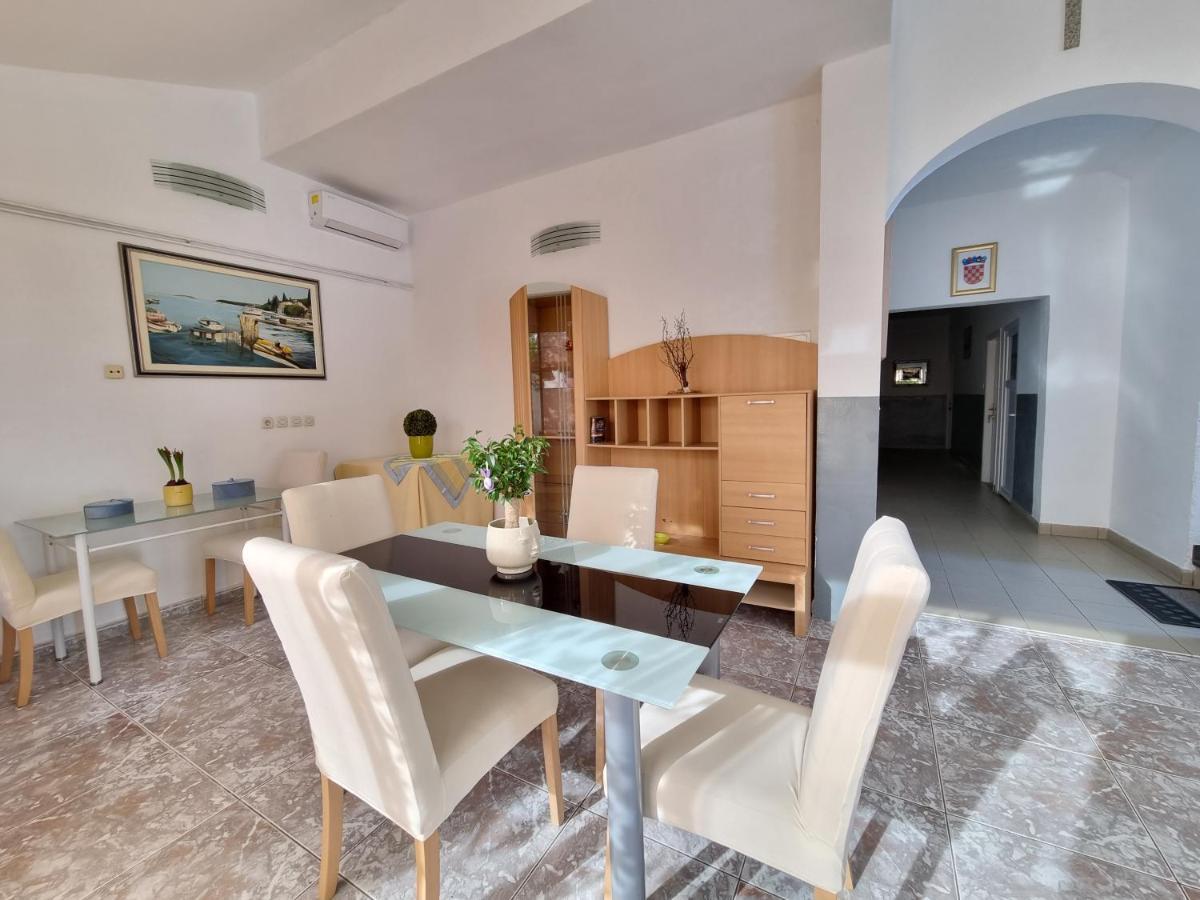 Rooms Slavica Okrug Gornji Luaran gambar