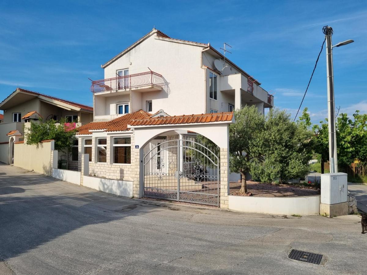 Rooms Slavica Okrug Gornji Luaran gambar