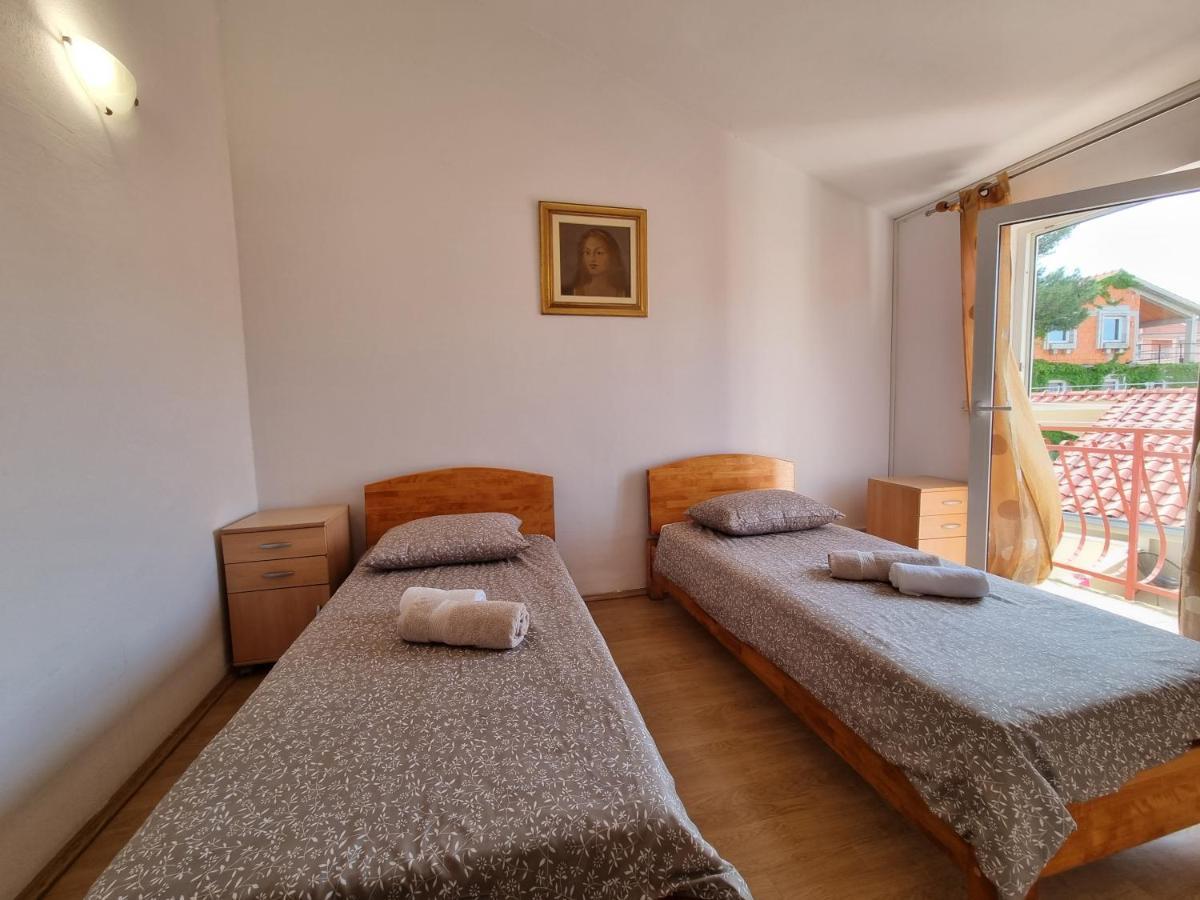 Rooms Slavica Okrug Gornji Luaran gambar