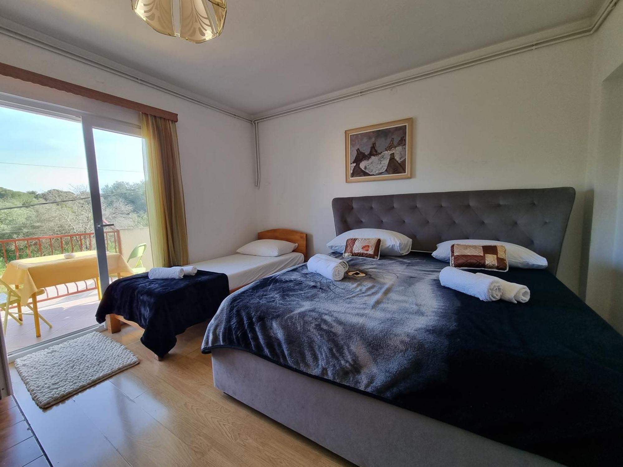 Rooms Slavica Okrug Gornji Bilik gambar