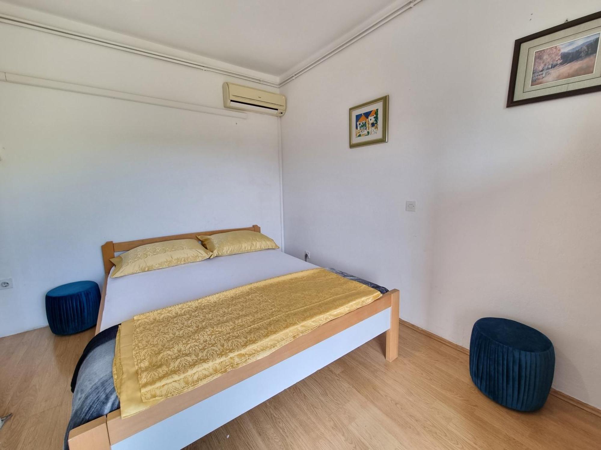 Rooms Slavica Okrug Gornji Bilik gambar