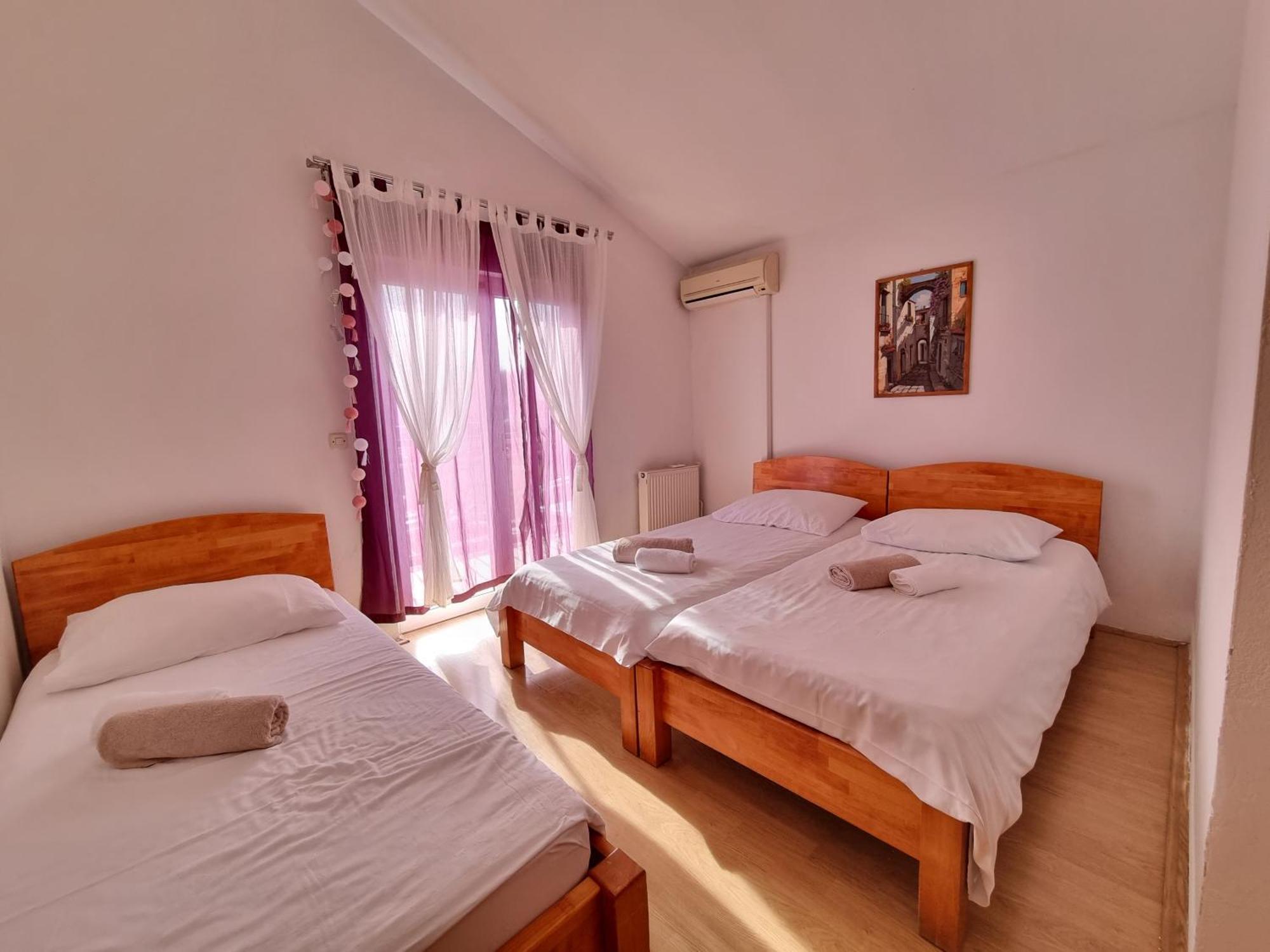 Rooms Slavica Okrug Gornji Bilik gambar