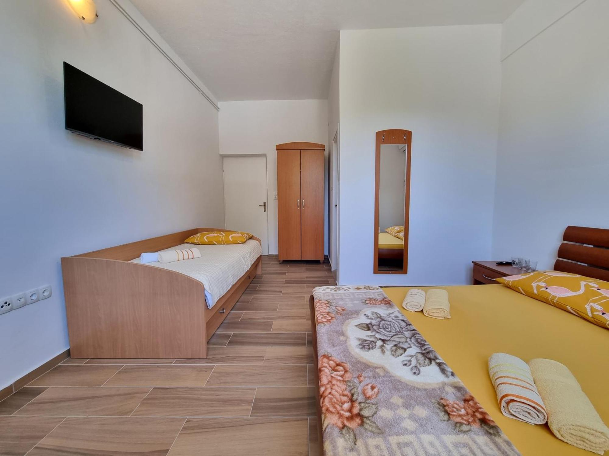 Rooms Slavica Okrug Gornji Bilik gambar